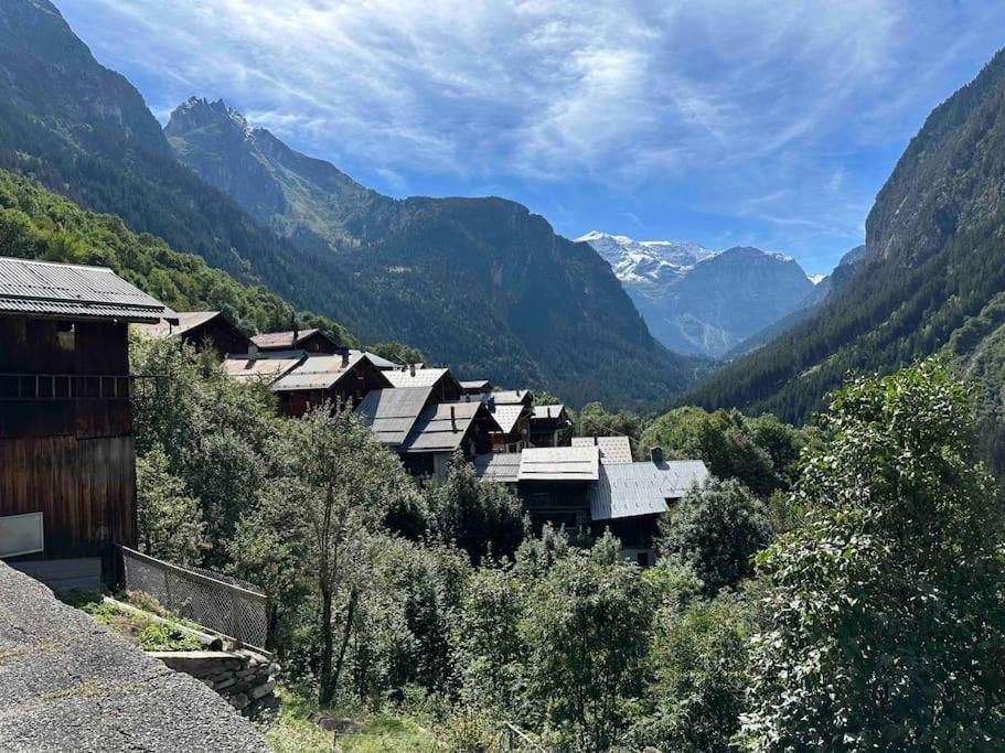 Mountain House With Two Barns And A Garden * Planay